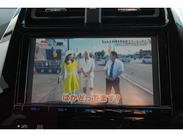 プリウス Ａ　４ＷＤ　純正９インチナビＴＶフルセグ　バックモニター　ＥＴＣ　レーダークルーズ　ＢＳＭ　ＨＵＤ　ＩＣＳ　パーキングアシスト　ＬＥＤヘッドライト＆オートハイビーム　フロント＆バックフォグ　中古冬タイヤ付（13枚目）
