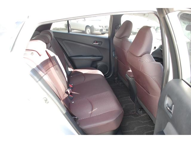 プリウス Ａ　４ＷＤ　純正９インチナビＴＶフルセグ　バックモニター　ＥＴＣ　レーダークルーズ　ＢＳＭ　ＨＵＤ　ＩＣＳ　パーキングアシスト　ＬＥＤヘッドライト＆オートハイビーム　フロント＆バックフォグ　中古冬タイヤ付（19枚目）