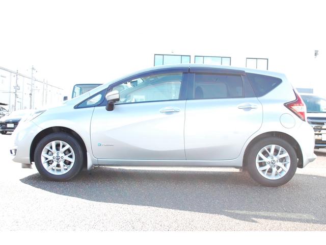 ノート e-パワー メダリスト FOUR 4WD ナビTVフルセグ 全方位&バックカメラ ETC デジタルインナーミラー インテリジェントクルーズコントロール LEDヘッドライト ハーフレザーシート ドライブレコーダー プッシュスタート(7枚目)