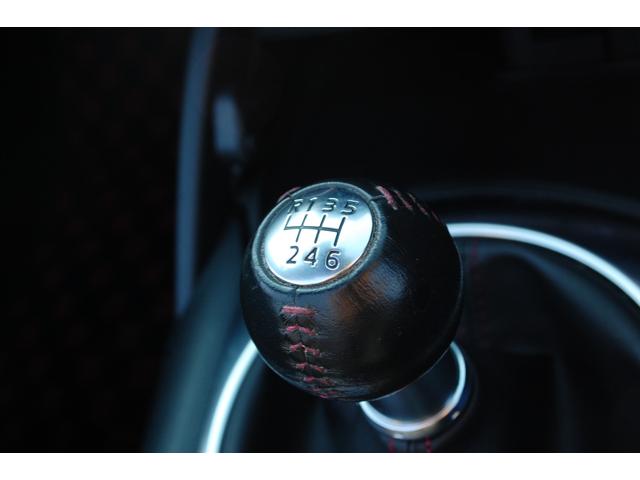 ロードスター ＲＳ　６ＭＴ　ナビＴＶフルセグ　ＥＴＣ　シートＨＴ　ＲＥＣＡＲＯアルカンターラコンビシート　ＢＯＳＥスピーカー　ＢＩＬＳＴＥＩＮ製ダンパー　社外マフラー　純正１６インチアルミ　ＬＥＤヘッド　プッシュスタート（15枚目）