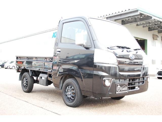 サンバートラック ＴＣ　エアコン　パワステ　パワーウィンドウ　パートタイム４ＷＤ　５ＭＴ　キーレス　社外アルミホイール　フォグランプ　作業灯　ワンオーナー　荷台マット　ゲートプロテクター　最大積載３５０ｋｇ（11枚目）