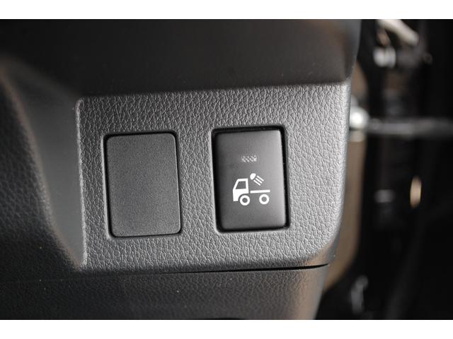 サンバートラック ＴＣ　エアコン　パワステ　パワーウィンドウ　パートタイム４ＷＤ　５ＭＴ　キーレス　社外アルミホイール　フォグランプ　作業灯　ワンオーナー　荷台マット　ゲートプロテクター　最大積載３５０ｋｇ（22枚目）