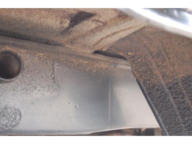 サンバートラック ＴＣ　エアコン　パワステ　パワーウィンドウ　パートタイム４ＷＤ　５ＭＴ　キーレス　社外アルミホイール　フォグランプ　作業灯　ワンオーナー　荷台マット　ゲートプロテクター　最大積載３５０ｋｇ（37枚目）