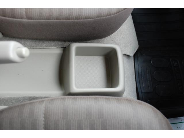 エブリイ ＰＡリミテッド　エアコン　パワステ　パワーウィンドウ　パートタイム４ＷＤ　ＡＴ　キーレス　ワンオーナー　アイドリングストップ　最大積載３５０ｋｇ（15枚目）