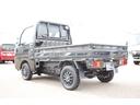 ＴＣ　エアコン　パワステ　パワーウィンドウ　パートタイム４ＷＤ　５ＭＴ　キーレス　社外アルミホイール　フォグランプ　作業灯　ワンオーナー　荷台マット　ゲートプロテクター　最大積載３５０ｋｇ（9枚目）