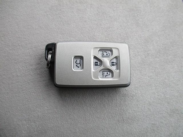 TOYOTA ESTIMA HYBRID G