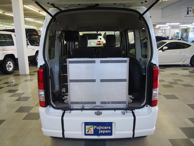 福祉車両スローパー 4WD 電動ウィンチ 車いす電動固定装置(9枚目)
