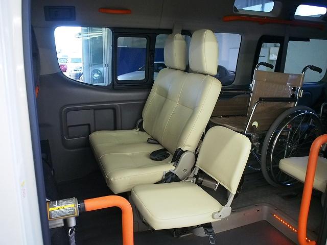 チェアキャブ 4WD 車いす2基固定 全自動リフター(6枚目)