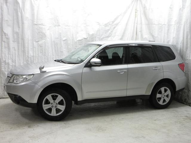 フォレスター ２．０ＸＳ　４ＷＤ　Ｐａｎａｓｏｎｉｃナビ　フルセグＴＶ　純正アルミホイール　自社ユーザー買取車　抗菌消臭済み（4枚目）