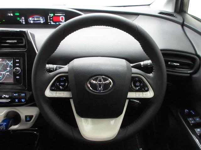 プリウス Ｓセーフティプラス　純正ナビ　フルセグＴＶ　バックカメラ　ＬＥＤヘッドライト　クルーズコントロール　衝突軽減ブレーキ　ＥＴＣ２．０　ワンオーナー　自社買取車（13枚目）