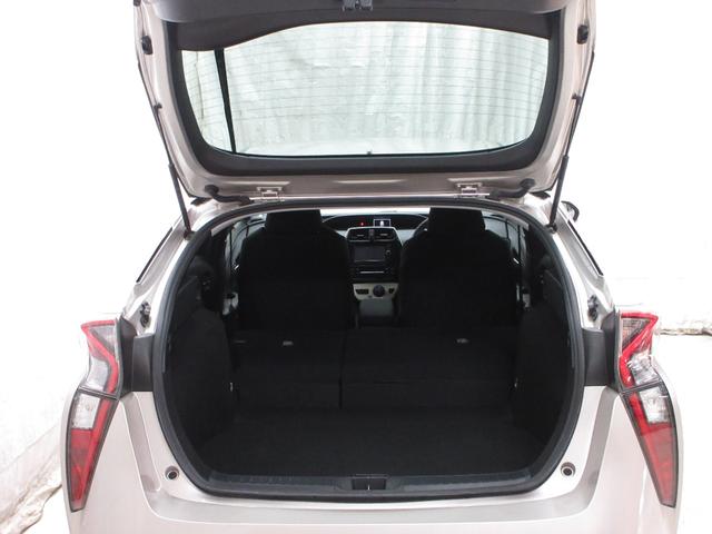 プリウス Ｓセーフティプラス　純正ナビ　フルセグＴＶ　バックカメラ　ＬＥＤヘッドライト　クルーズコントロール　衝突軽減ブレーキ　ＥＴＣ２．０　ワンオーナー　自社買取車（23枚目）