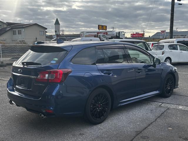 レヴォーグ １．６ＧＴアイサイト　４ＷＤ　ターボ　ナビＴＶ　ＢＴ　衝突被害軽減ブレーキ　Ｆスポイラー　ＥＴＣ　スマートキー　オートライト　オートＡＣ　クルコン　パドルシフト　レーンキープ　ＴＲＣ　１７アルミ　Ｂカメラ　プッシュスタート（3枚目）