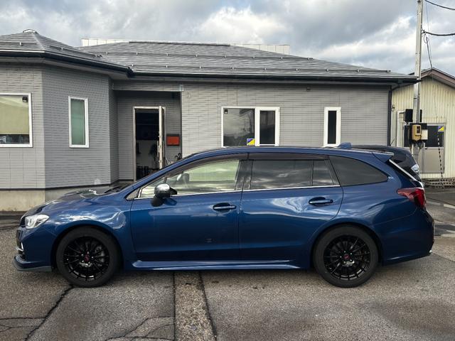 レヴォーグ １．６ＧＴアイサイト　４ＷＤ　ターボ　ナビＴＶ　ＢＴ　衝突被害軽減ブレーキ　Ｆスポイラー　ＥＴＣ　スマートキー　オートライト　オートＡＣ　クルコン　パドルシフト　レーンキープ　ＴＲＣ　１７アルミ　Ｂカメラ　プッシュスタート（6枚目）