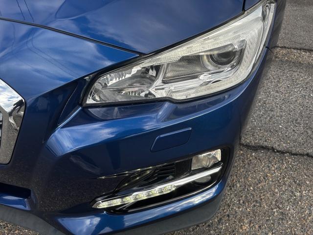 レヴォーグ １．６ＧＴアイサイト　４ＷＤ　ターボ　ナビＴＶ　ＢＴ　衝突被害軽減ブレーキ　Ｆスポイラー　ＥＴＣ　スマートキー　オートライト　オートＡＣ　クルコン　パドルシフト　レーンキープ　ＴＲＣ　１７アルミ　Ｂカメラ　プッシュスタート（11枚目）