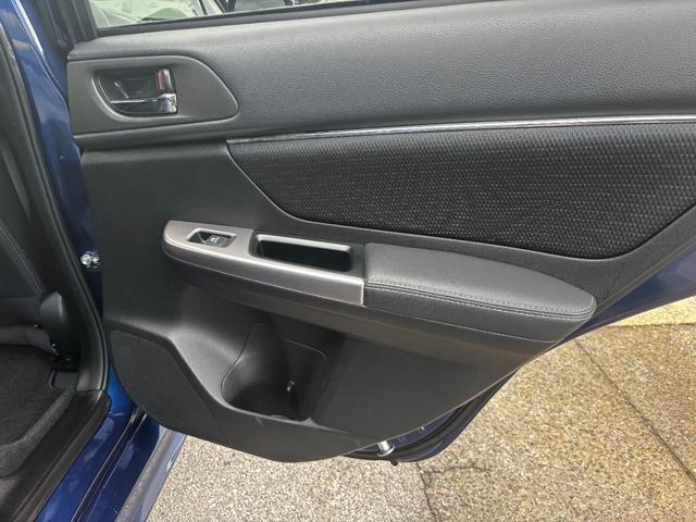 レヴォーグ １．６ＧＴアイサイト　４ＷＤ　ターボ　ナビＴＶ　ＢＴ　衝突被害軽減ブレーキ　Ｆスポイラー　ＥＴＣ　スマートキー　オートライト　オートＡＣ　クルコン　パドルシフト　レーンキープ　ＴＲＣ　１７アルミ　Ｂカメラ　プッシュスタート（29枚目）