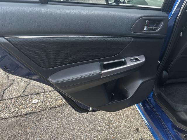 レヴォーグ １．６ＧＴアイサイト　４ＷＤ　ターボ　ナビＴＶ　ＢＴ　衝突被害軽減ブレーキ　Ｆスポイラー　ＥＴＣ　スマートキー　オートライト　オートＡＣ　クルコン　パドルシフト　レーンキープ　ＴＲＣ　１７アルミ　Ｂカメラ　プッシュスタート（35枚目）