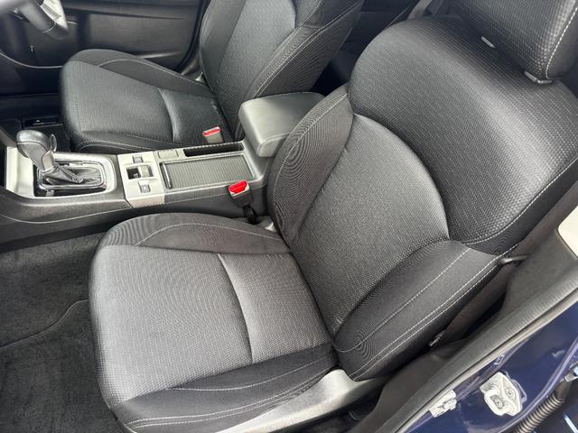 レヴォーグ １．６ＧＴアイサイト　４ＷＤ　ターボ　ナビＴＶ　ＢＴ　衝突被害軽減ブレーキ　Ｆスポイラー　ＥＴＣ　スマートキー　オートライト　オートＡＣ　クルコン　パドルシフト　レーンキープ　ＴＲＣ　１７アルミ　Ｂカメラ　プッシュスタート（41枚目）