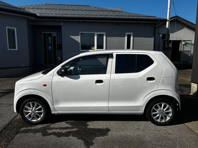 アルト ＶＰ　５ＡＧＳ　１４インチアルミ　キーレス　ＣＤ　運転席・助手席エアバッグ　エアコン　パワステ（6枚目）