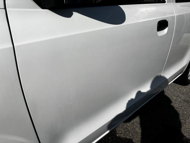 アルト ＶＰ　５ＡＧＳ　１４インチアルミ　キーレス　ＣＤ　運転席・助手席エアバッグ　エアコン　パワステ（13枚目）