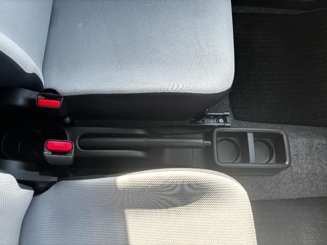 アルト ＶＰ　５ＡＧＳ　１４インチアルミ　キーレス　ＣＤ　運転席・助手席エアバッグ　エアコン　パワステ（50枚目）