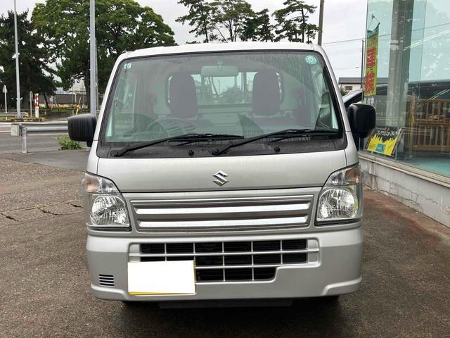 キャリイトラック 　４ＷＤ　軽トラック　ＭＴ　クリアランスソナー　アイドリングストップ　ＥＳＣ　エアコン　パワーウィンドウ　運転席エアバッグ　助手席エアバッグ（12枚目）