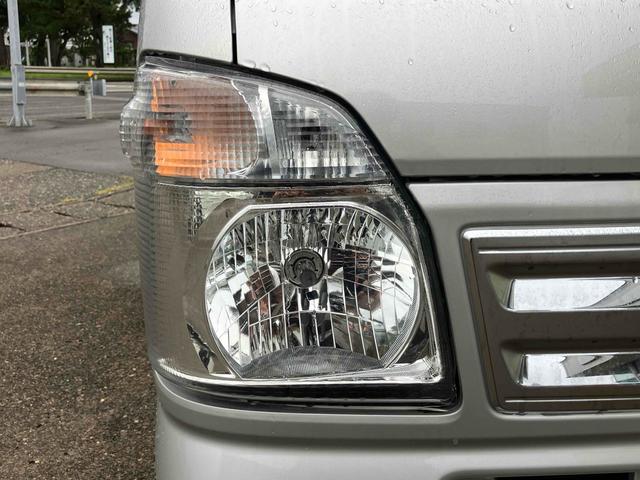 キャリイトラック 　４ＷＤ　軽トラック　ＭＴ　クリアランスソナー　アイドリングストップ　ＥＳＣ　エアコン　パワーウィンドウ　運転席エアバッグ　助手席エアバッグ（17枚目）