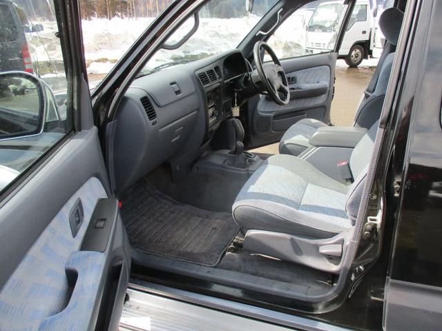ダブルキャブ ワイド 4WD エアコン フルフラットシート(18枚目)