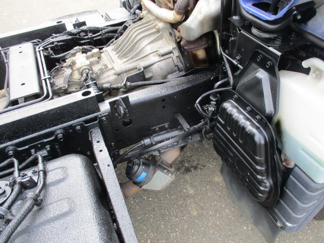 キャンター 　２トンダンプ４ＷＤ　ＭＴ（20枚目）