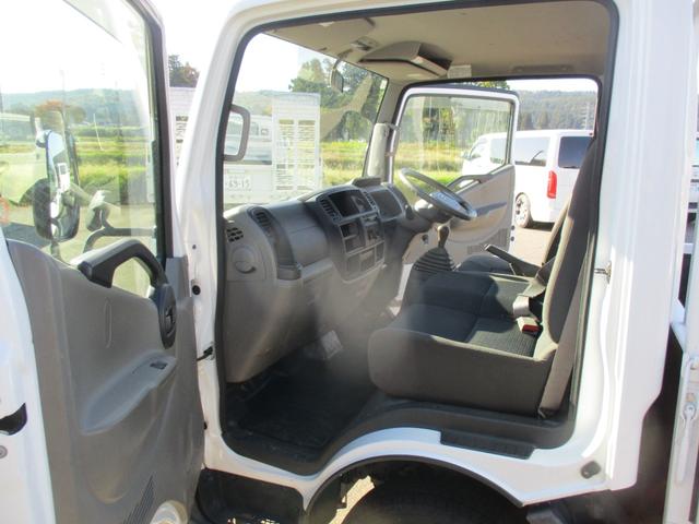 アトラストラック 　パワーゲート６００ｋｇ　４ＷＤ　１ナンバー普通貨物車（17枚目）