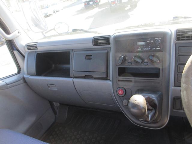 キャンターガッツ 1.5トントラック4WD リヤシングルタイヤ(2枚目)