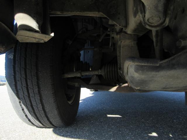 キャンターガッツ 1.5トントラック4WD リヤシングルタイヤ(7枚目)