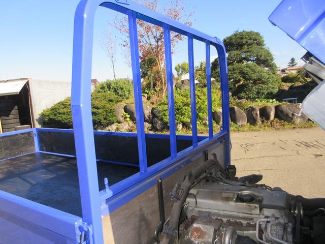 キャンターガッツ 1.5トントラック4WD リヤシングルタイヤ(8枚目)