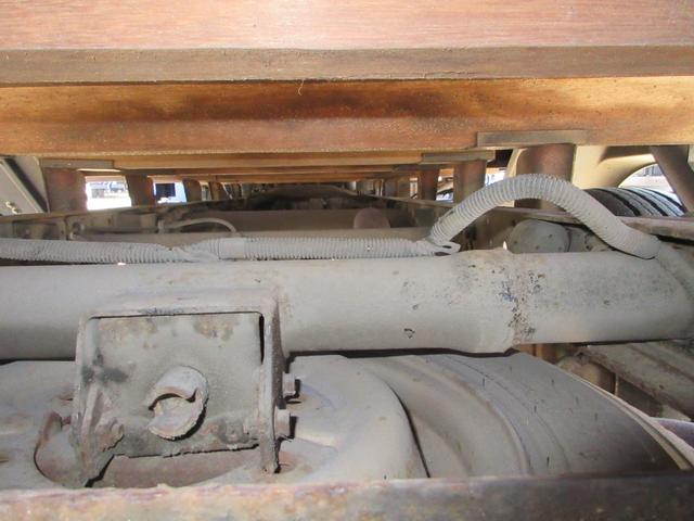 キャンターガッツ 1.5トントラック4WD リヤシングルタイヤ(20枚目)