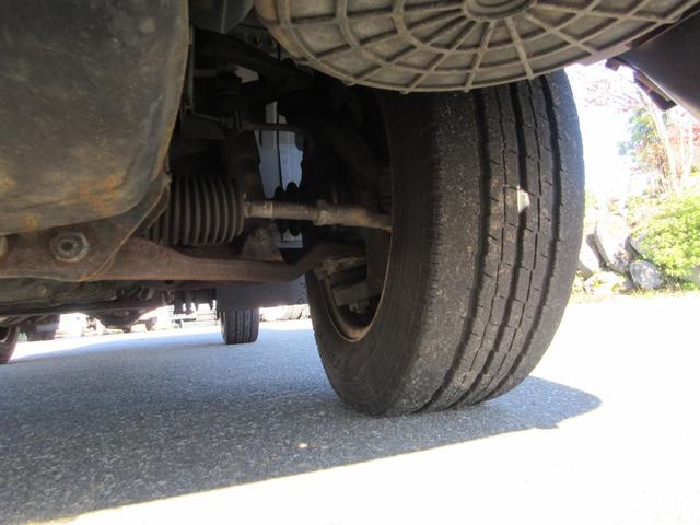 キャンターガッツ 1.5トントラック4WD リヤシングルタイヤ(34枚目)