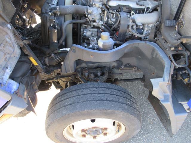 キャンターガッツ 1.5トントラック4WD リヤシングルタイヤ(36枚目)