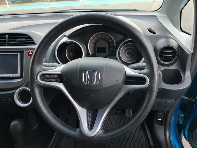 フィット L スマートスタイルエディション ドライブレコーダー ETC バックカメラ ナビ TV アルミホイール HID スマートキー 電動格納ミラー CVT 盗難防止システム 衝突安全ボディ ABS CD エアコン パワーステアリング(3枚目)