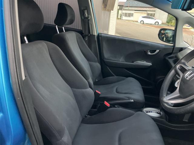 フィット L スマートスタイルエディション ドライブレコーダー ETC バックカメラ ナビ TV アルミホイール HID スマートキー 電動格納ミラー CVT 盗難防止システム 衝突安全ボディ ABS CD エアコン パワーステアリング(24枚目)