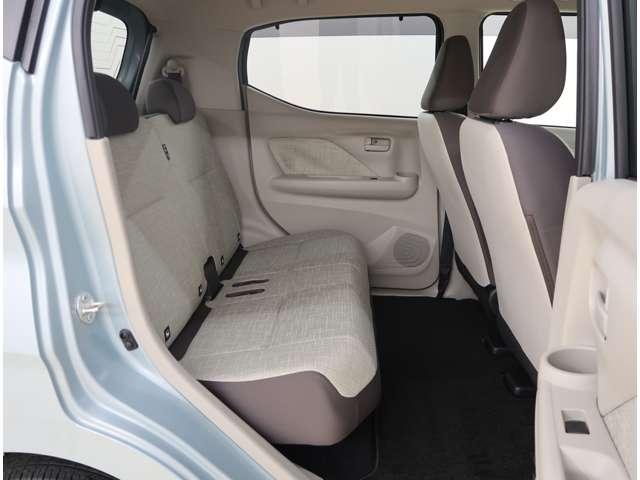 eKワゴン M メモリーナビ フルセグTV ワンオーナー 禁煙車 アクセル踏み間違い防止装置 レーンキープアシスト 衝突被害軽減ブレーキ 横滑り防止装置(16枚目)