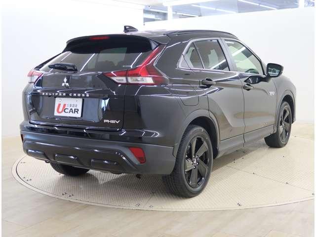 エクリプスクロスＰＨＥＶ ブラックエディション　スマホ連携ナビ　全周囲カメラ　社有車ＵＰ（4枚目）