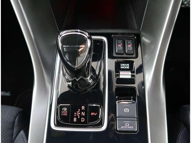 エクリプスクロスＰＨＥＶ ブラックエディション　スマホ連携ナビ　全周囲カメラ　社有車ＵＰ（10枚目）