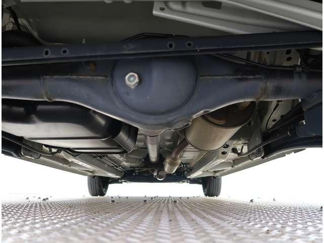 eKワゴン M メモリーナビ ETC ワンセグTV 社有車UP 禁煙車 衝突被害軽減ブレーキ 横滑り防止装置 レーンキープアシスト アクセル踏み間違い防止装置(18枚目)