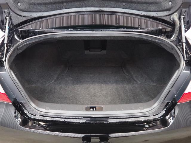 フーガ ３７０ＧＴ　タイプＳ　メーカーＨＤＤナビ　黒革　ＢＯＳＥ　ＢＬＩＴＺ車高調　柿本マフラー　２０ＡＷ　エアシート　シートヒーター　オットマン　Ｐシート　ＨＩＤ　ＬＥＤフォグ　ＥＴＣ　Ｂカメラ　地デジ　パドルシフト　クルコン（14枚目）