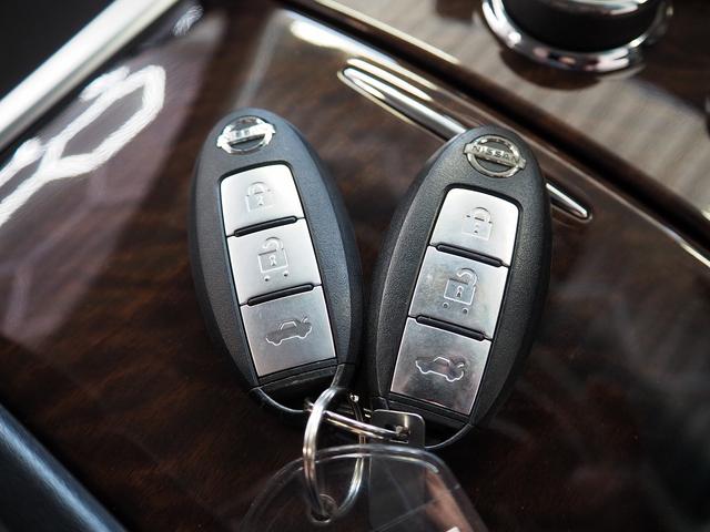 フーガ ３７０ＧＴ　タイプＳ　メーカーＨＤＤナビ　黒革　ＢＯＳＥ　ＢＬＩＴＺ車高調　柿本マフラー　２０ＡＷ　エアシート　シートヒーター　オットマン　Ｐシート　ＨＩＤ　ＬＥＤフォグ　ＥＴＣ　Ｂカメラ　地デジ　パドルシフト　クルコン（18枚目）