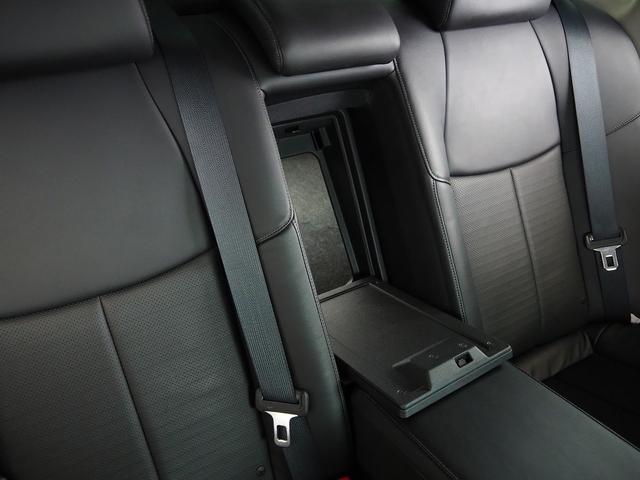 フーガ ３７０ＧＴ　タイプＳ　メーカーＨＤＤナビ　黒革　ＢＯＳＥ　ＢＬＩＴＺ車高調　柿本マフラー　２０ＡＷ　エアシート　シートヒーター　オットマン　Ｐシート　ＨＩＤ　ＬＥＤフォグ　ＥＴＣ　Ｂカメラ　地デジ　パドルシフト　クルコン（44枚目）