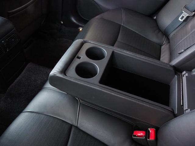 フーガ ３７０ＧＴ　タイプＳ　メーカーＨＤＤナビ　黒革　ＢＯＳＥ　ＢＬＩＴＺ車高調　柿本マフラー　２０ＡＷ　エアシート　シートヒーター　オットマン　Ｐシート　ＨＩＤ　ＬＥＤフォグ　ＥＴＣ　Ｂカメラ　地デジ　パドルシフト　クルコン（46枚目）