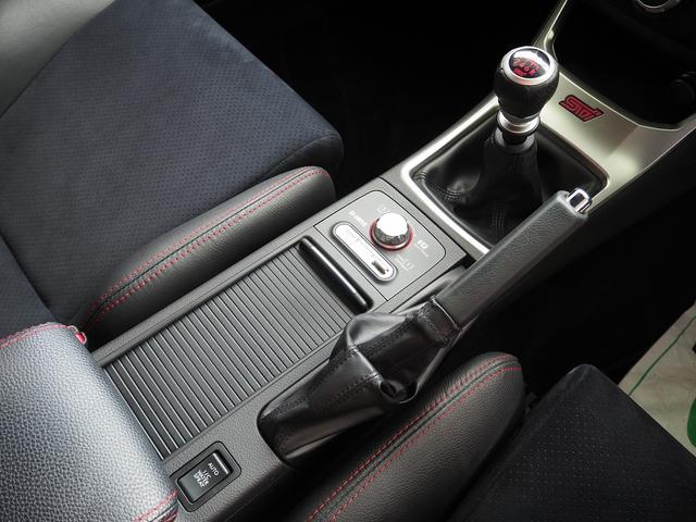 インプレッサ WRX STi スペックC 4WD OPレカロシート 6MT ゴールド塗装ブレンボ STi4本出しマフラー STiタワーバー Fドラレコ WedsSport18AW HID フォグ キーレス SI-DRIVE 追加メーター(15枚目)