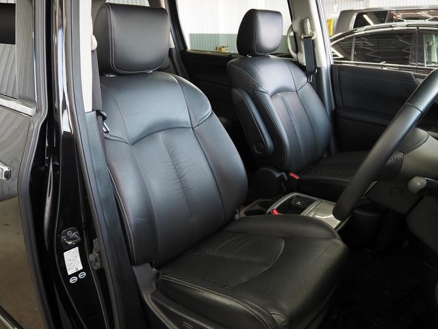 エルグランド ライダー ブラックライン 黒本革シート メーカーHDDナビ 後席モニター BOSE サンルーフ 黒革 両側パワスラ Pバックドア シートヒーター Fエアロ クルコン 地デジ 全周囲M オットマン LEDヘッドL ETC コーナーセンサー(8枚目)