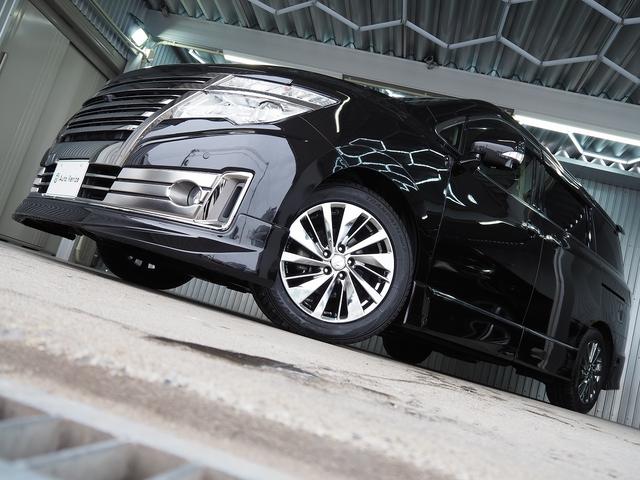 エルグランド ライダー ブラックライン 黒本革シート メーカーHDDナビ 後席モニター BOSE サンルーフ 黒革 両側パワスラ Pバックドア シートヒーター Fエアロ クルコン 地デジ 全周囲M オットマン LEDヘッドL ETC コーナーセンサー(22枚目)