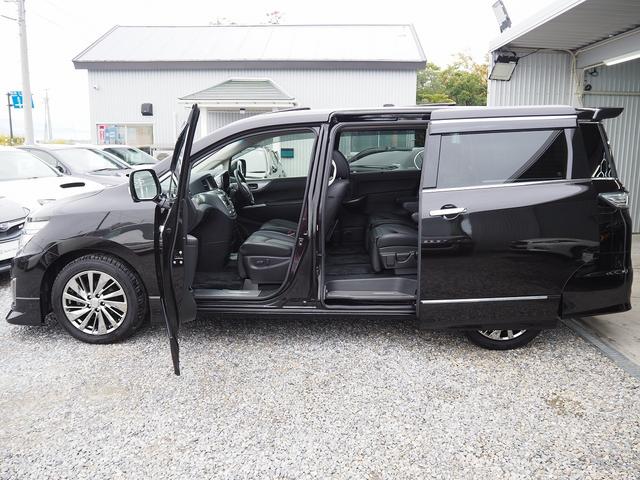 エルグランド ライダー ブラックライン 黒本革シート メーカーHDDナビ 後席モニター BOSE サンルーフ 黒革 両側パワスラ Pバックドア シートヒーター Fエアロ クルコン 地デジ 全周囲M オットマン LEDヘッドL ETC コーナーセンサー(34枚目)