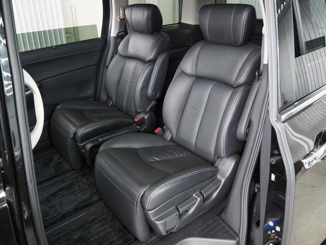 エルグランド ライダー ブラックライン 黒本革シート メーカーHDDナビ 後席モニター BOSE サンルーフ 黒革 両側パワスラ Pバックドア シートヒーター Fエアロ クルコン 地デジ 全周囲M オットマン LEDヘッドL ETC コーナーセンサー(49枚目)